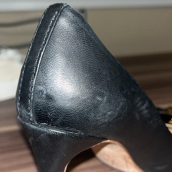 TORY BURCH black leather and suede tortoise bow chase pumps - Picture 12 of 16